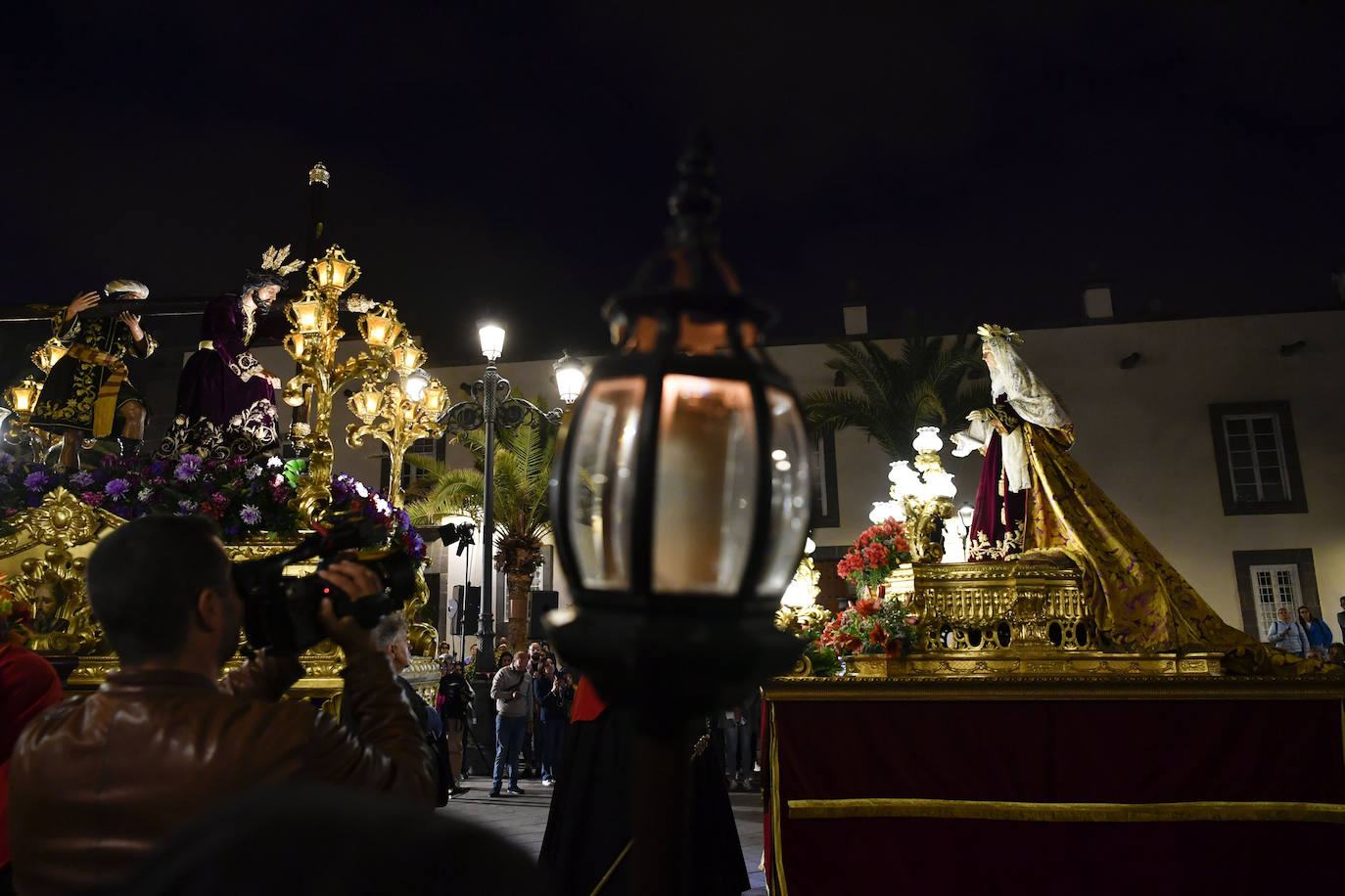 La procesión del Santo Encuentro, en imágenes