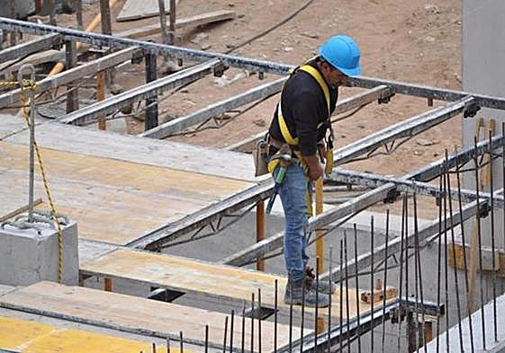 Construcción de un inmueble.