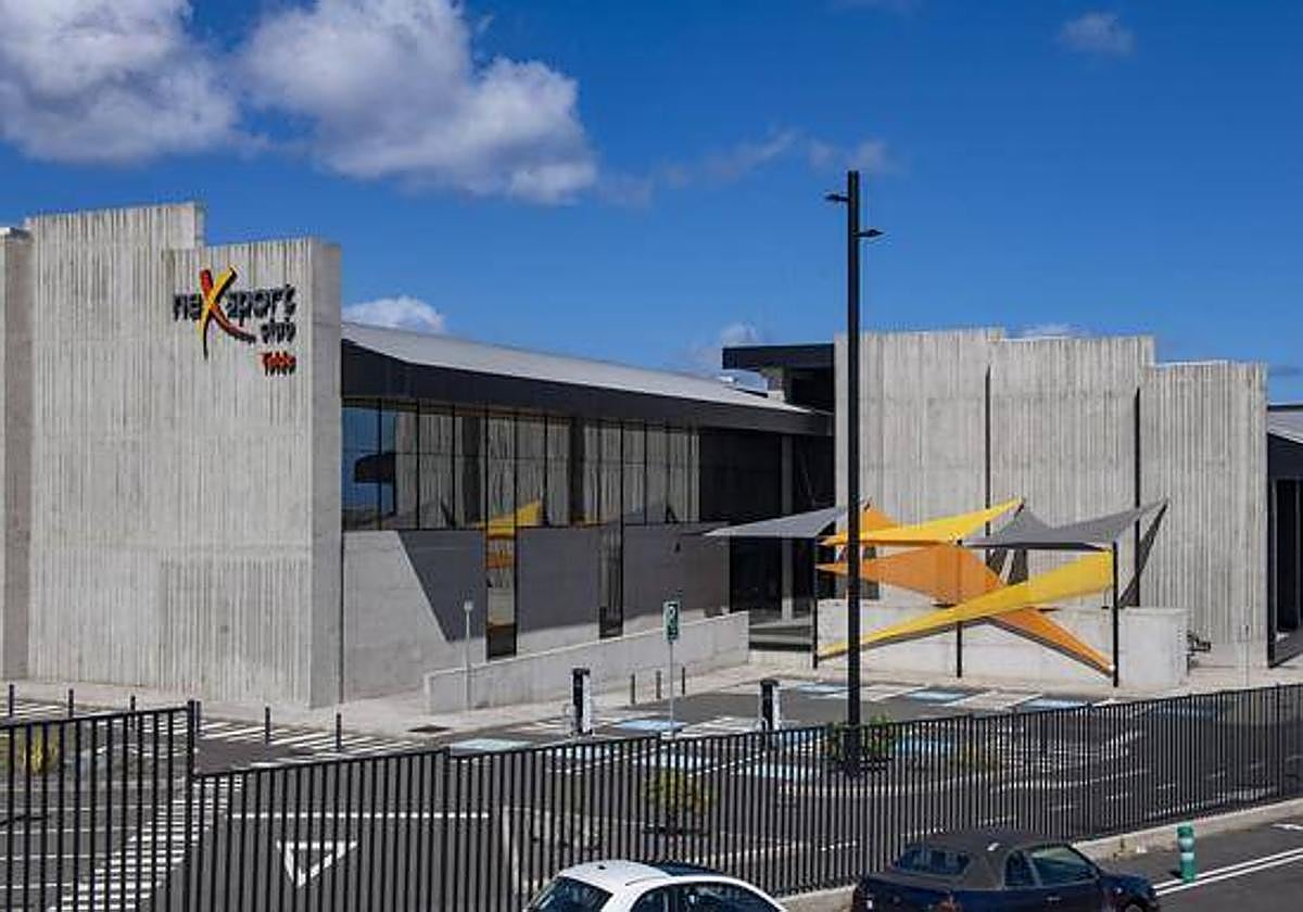 Imagen del polideportivo de La Barranquera, aún cerrado.