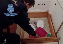 Detienen a un hombre por vender droga en la vía pública en Arrecife