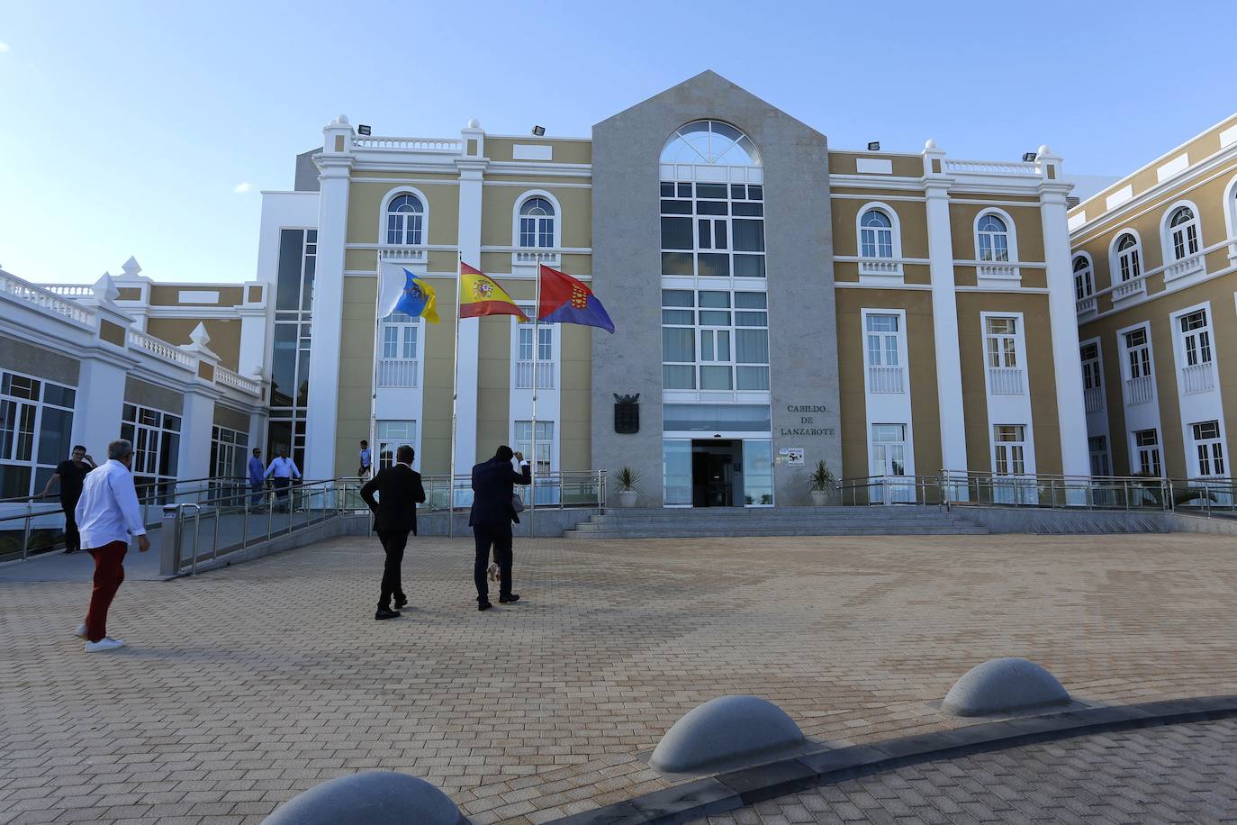 Una vía segura a los de siempre