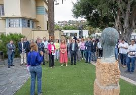 Autoridades del Cabildo y de otras administraciones en una visita al antiguo Hospital Psiquiátrico.