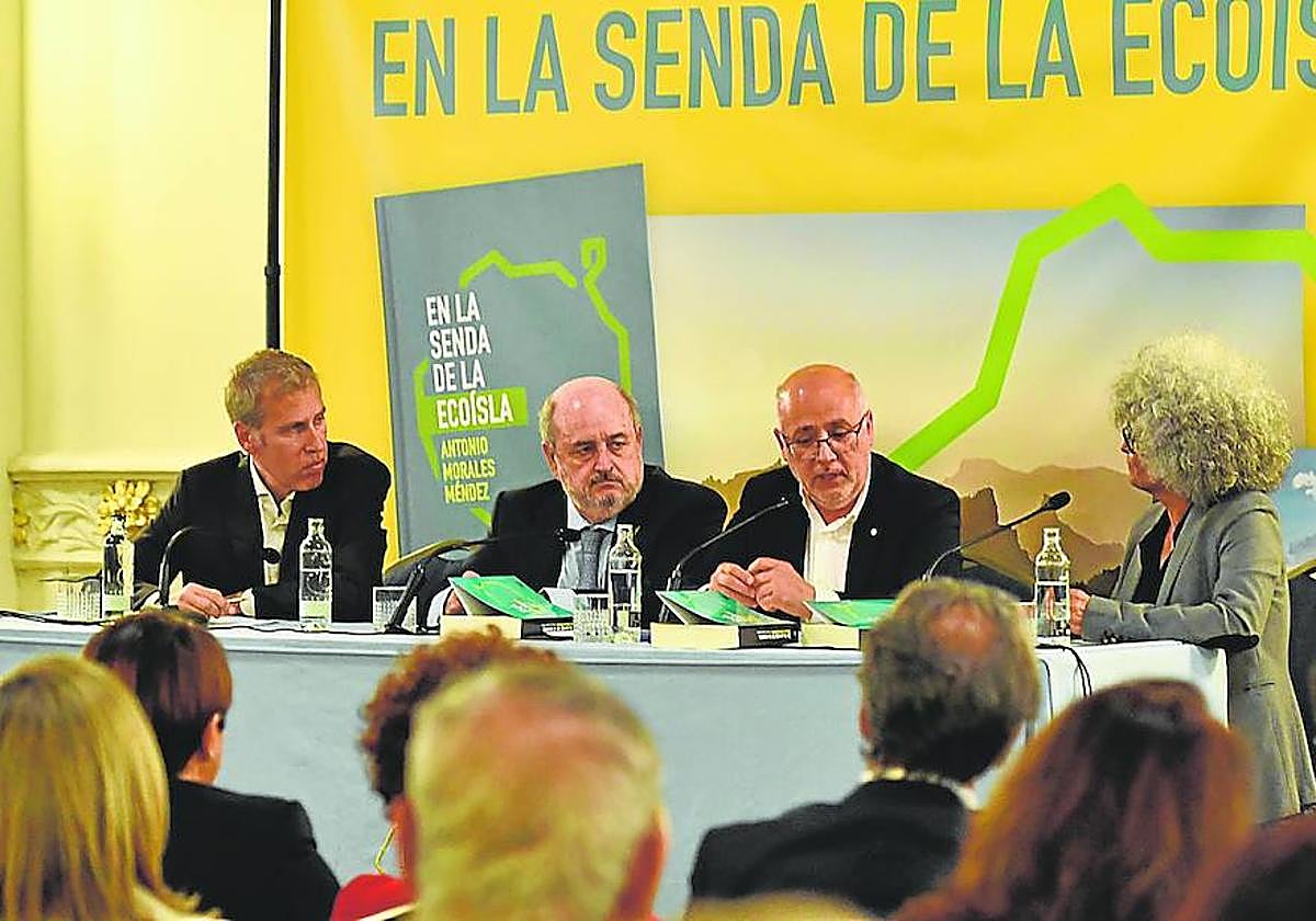 El libro se presentó esta semana en el Gabinete Literario, en la capital grancanaria.