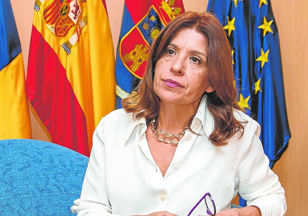 La candidatura encabezada por Carmen Hernández aparece en el sondeo como la más votada.