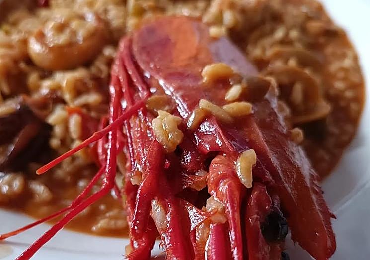 Arroz con carabineros de La Santa, Puerto Bahía.