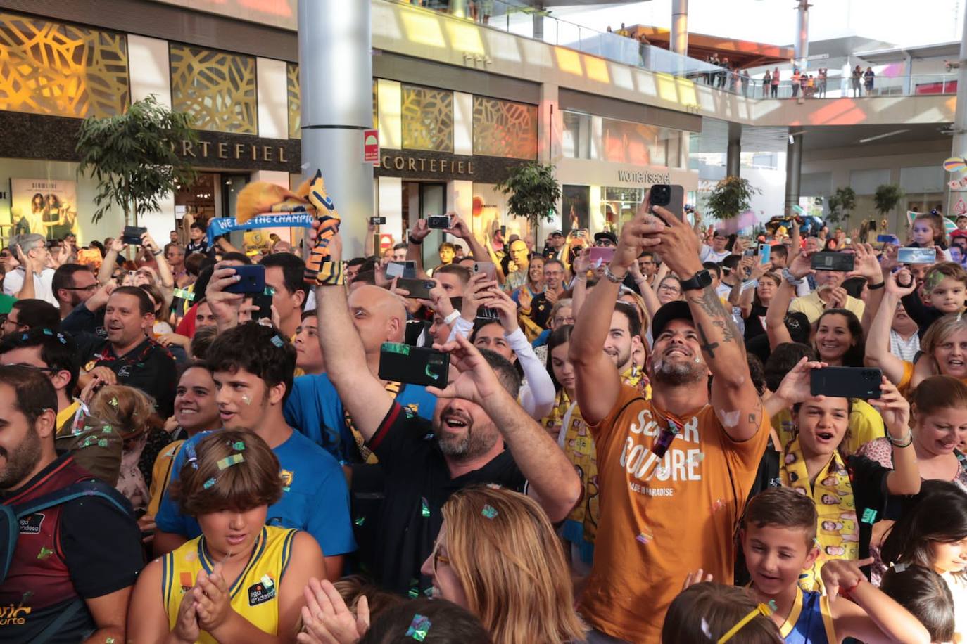 La afición agasaja al Granca