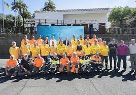 Foto de familia con todos los premiados.