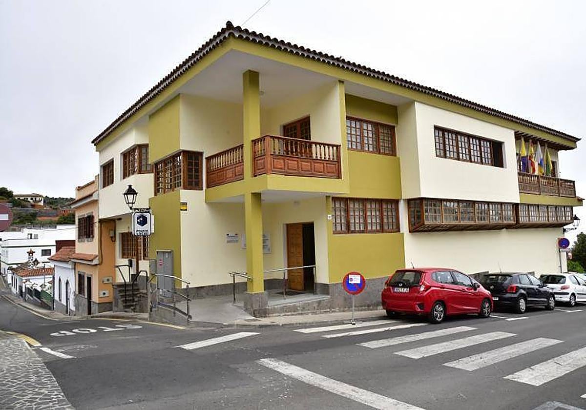 Fachada del Ayuntamiento de Valleseco.