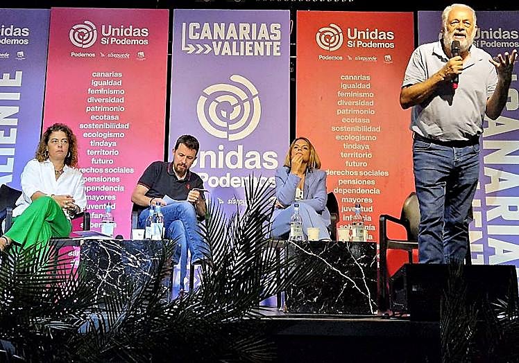 Imagen principal - Más imágenes del encuentro de Podemos.