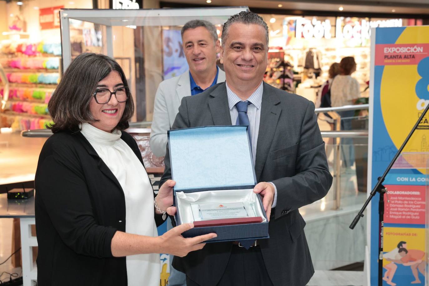 La lucha canaria rinde homenaje a Jesús Gómez, Antonio Ayala y Juan Cubas