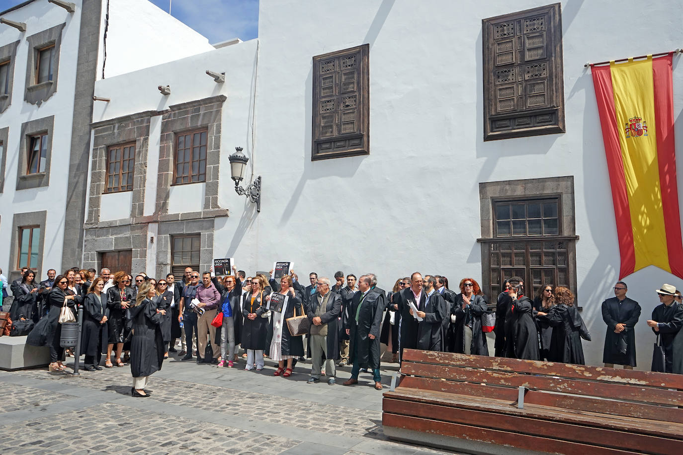 Los letrados del turno piden mejoras y censuran la actitud de un juez