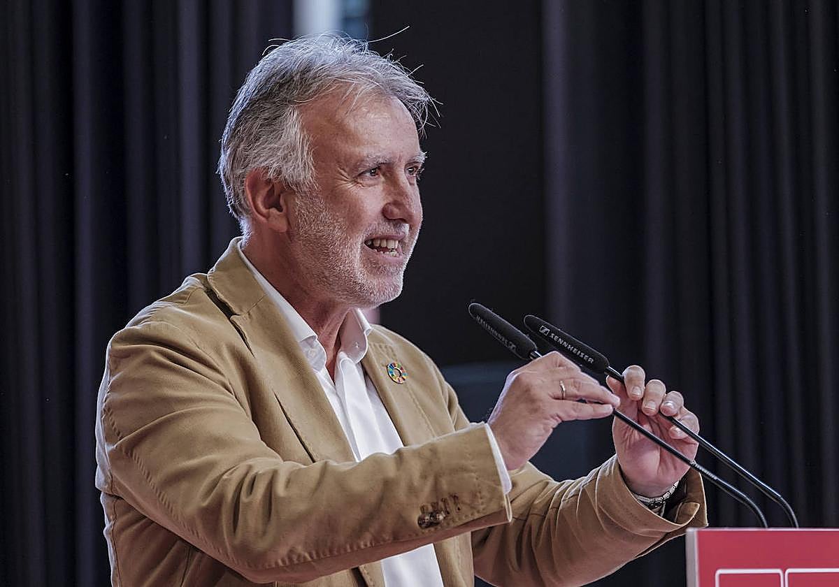 Ángel Víctor Torres, en un acto electoral reciente.