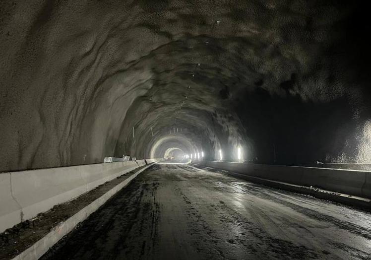 Imagen reciente del estado de las obras en uno de los dos túneles de Faneque.