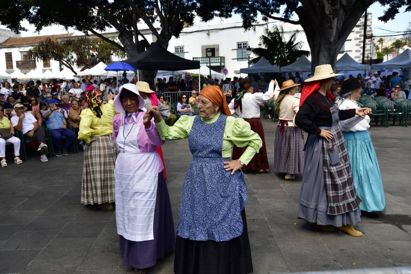 La plaza San Juan acoge el Día de Canarias