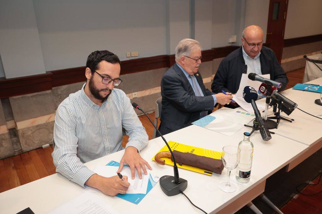 UxGC, PSOE y ANDO sellan el pacto en Santa Brígida