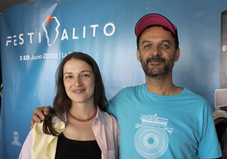 Ulyana Osovska y José Víctor Fuentes, director del Festivalito de La Palma.