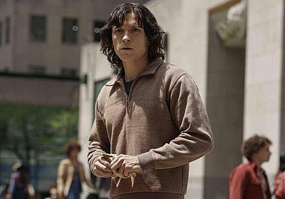 Tom Holland protagoniza la serie 'The Crowded Room'.