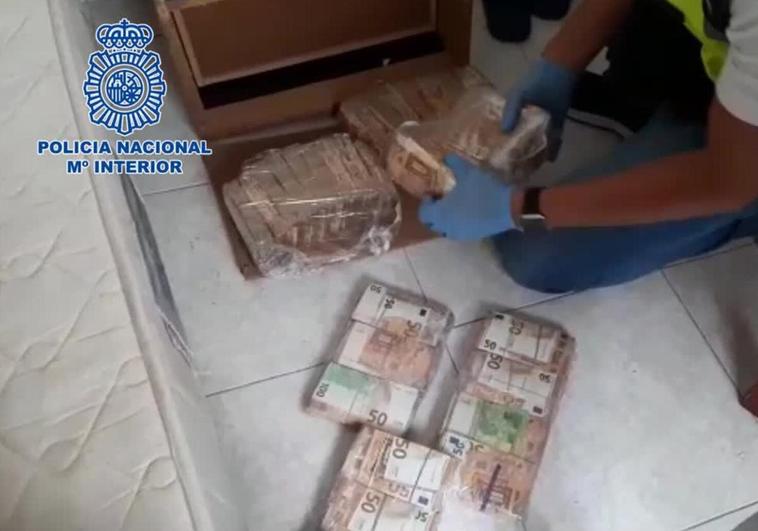 Detienen al excocinero de una cafetería del Puerto por robar 430.000 euros