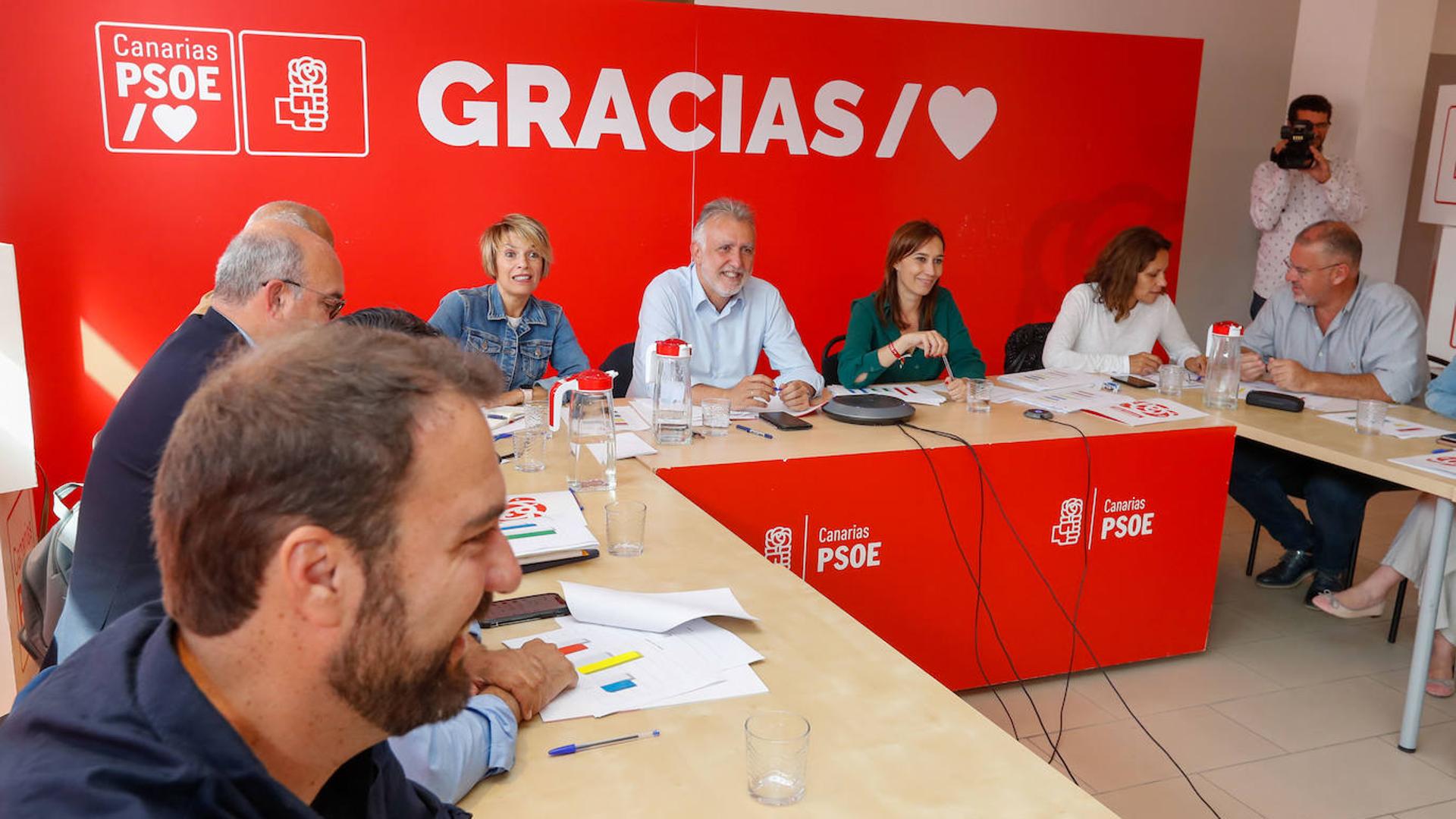 Dolores Corujo and Héctor Gómez, PSOE candidates