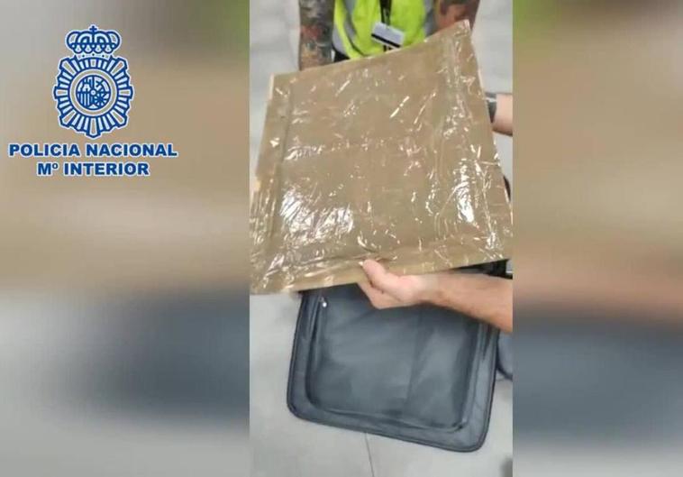 Detienen a seis 'muleros' que intentaron introducir droga en Canarias