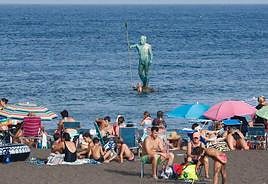 La playa es una buena opción para reducir el gasto.