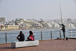 Imagen de archivo de un episodio de altas temperaturas en la capital grancanaria.