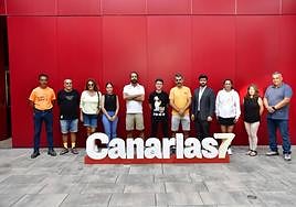 Imagen de los voluntarios de la CANARIAS7 Carrera de las Empresas.