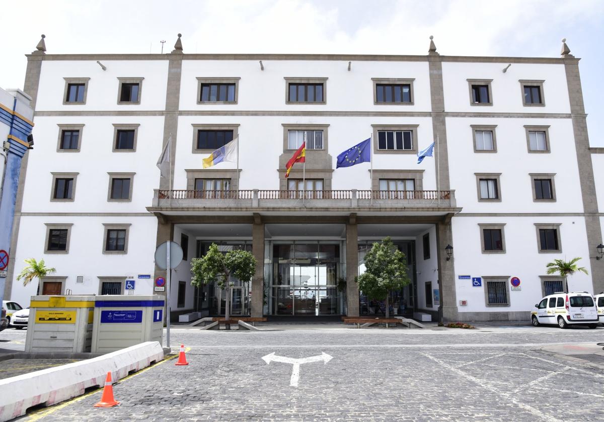 Imagen del exterior del edificio de la Autoridad Portuaria de Las Palmas.