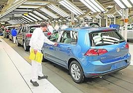 Hay muchos factores que según los expertos han sobrecalentado la economía y amenazan su crecimiento.