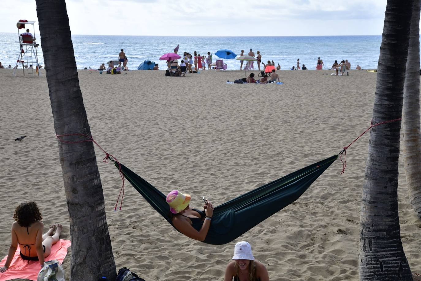Las Canteras, preparada para los fuegos de San Juan