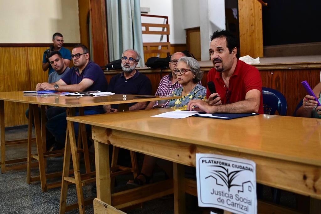 La plataforma Justicia Social Carrizal se reúne con el nuevo alcalde del municipio