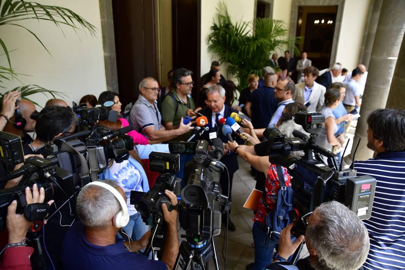 El inicio de la XI legislatura del Parlamento de Canarias, en imágenes