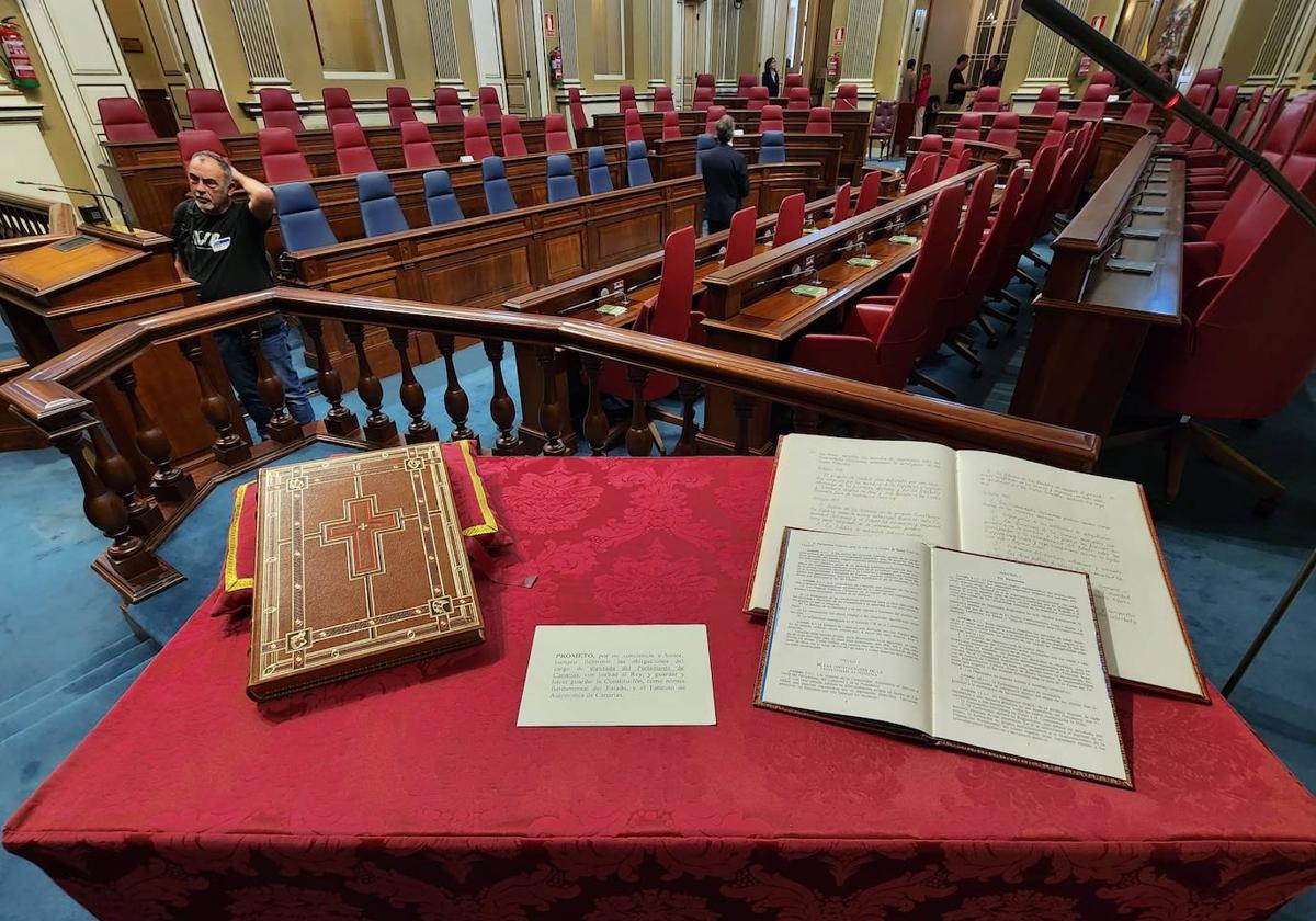 El inicio de la XI legislatura del Parlamento de Canarias, en imágenes