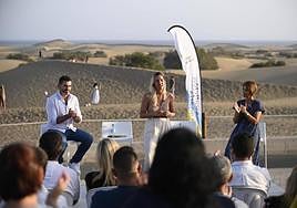 María fernández, en el centro de la imagen.