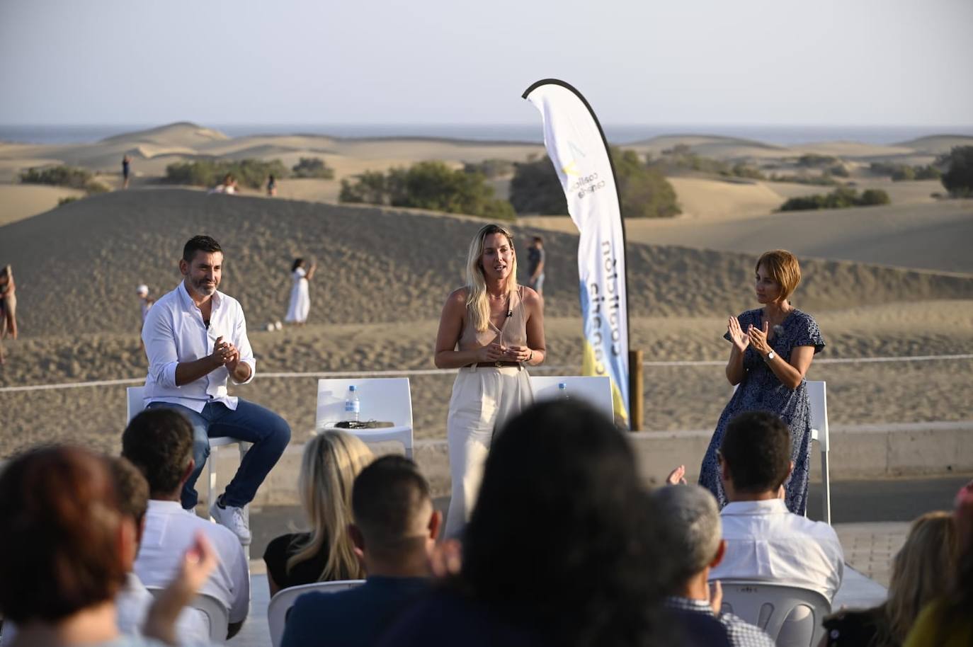 María fernández, en el centro de la imagen.