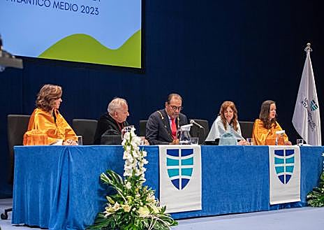 Imagen secundaria 1 - Acto de Graduación de la Universidad del Atlántico Medio - UNAM