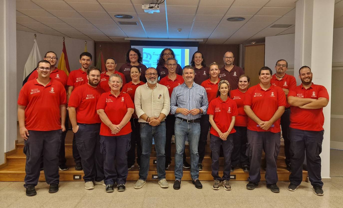 Acaban dos planes de empleo en Santa Lucía que han dado trabajo a 30 personas