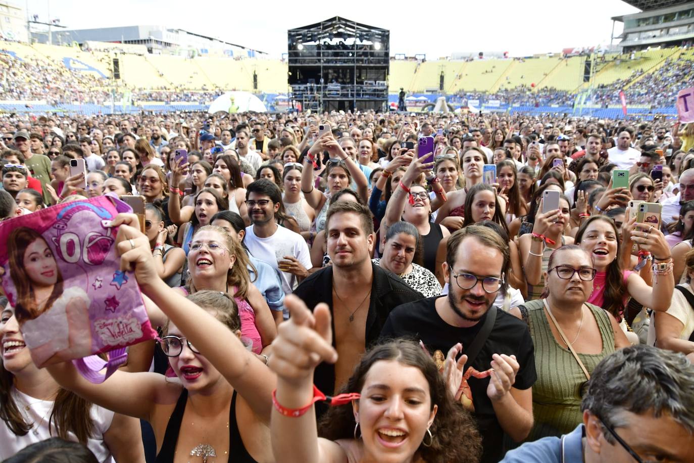 Más de 60.000 personas cantaron y bailaron en el GranCa Live Fest