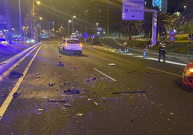Imagen principal - Varios heridos en un accidente múltiple en la Avenida Marítima