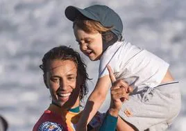 Daida, pletórica y feliz tras su último triunfo con su hijo Axel.