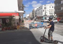 Trabajos de remodelación de la calle Manolo Millares.