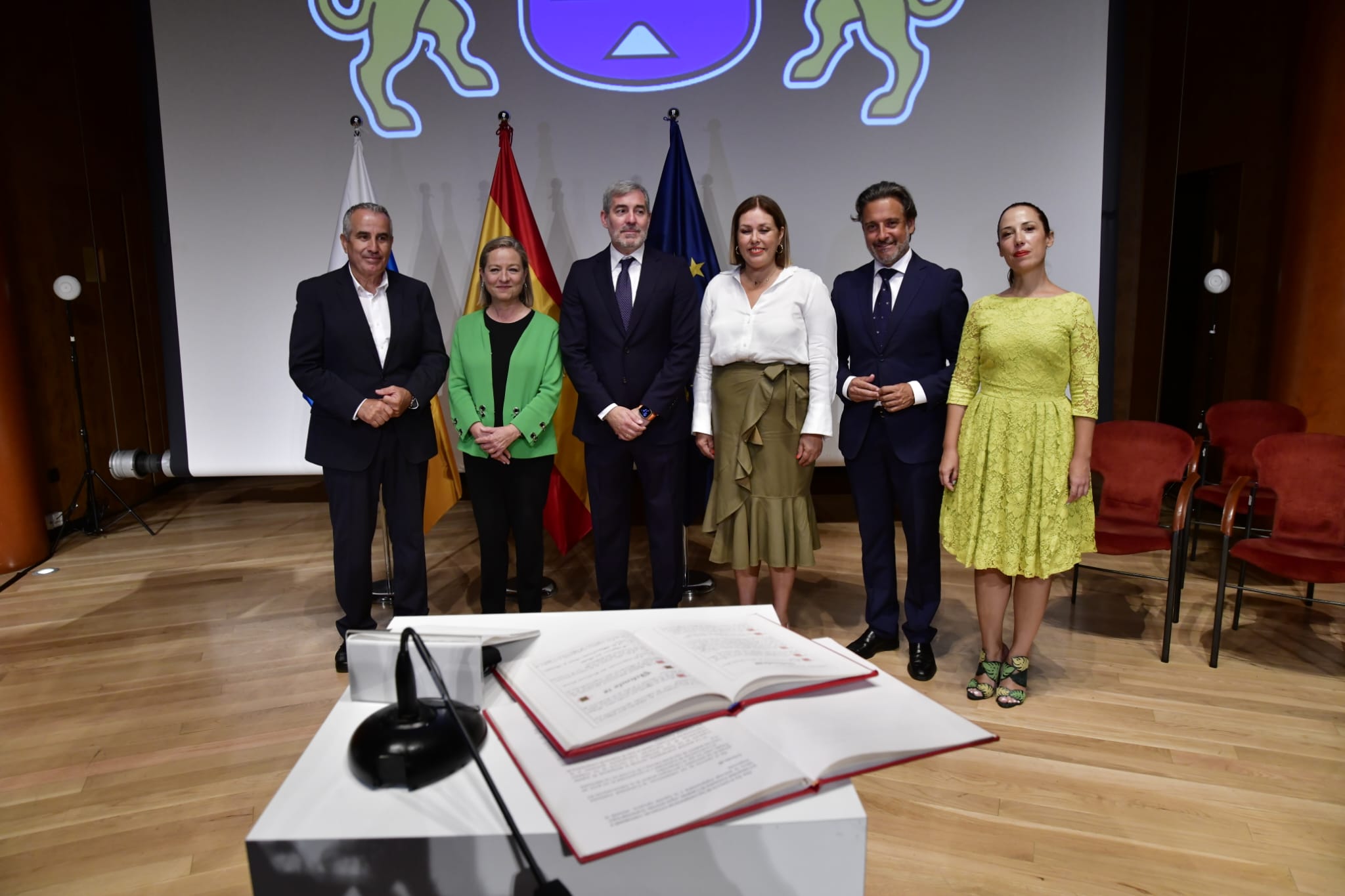 El álbum de la toma de posesión de Fernando Clavijo