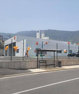 Imagen secundaria 2 - Applus+ abre una nueva estación de ITV en Tenerife