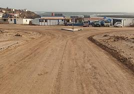 La pista de tierra, en Majanicho, en el municipio de La Oliva.