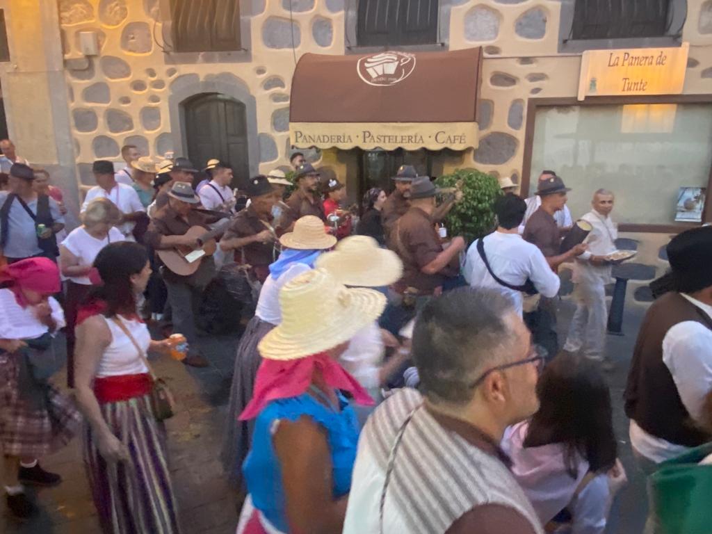 Santiago El Chico, de avanzadilla en su propia romería