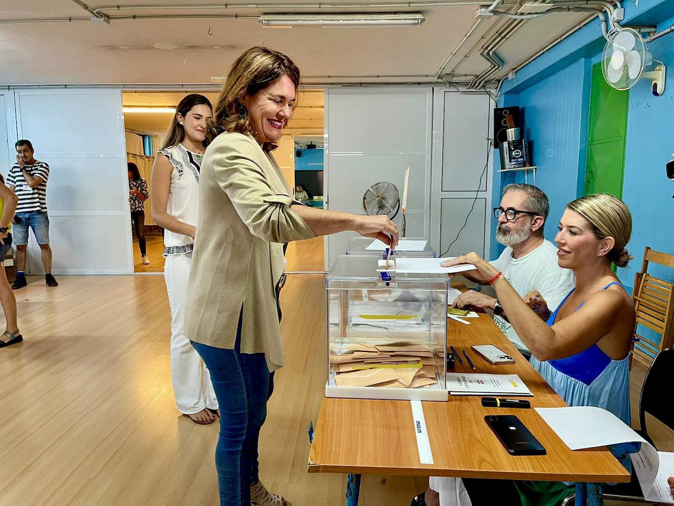 Jimena Delgado, del PP, votó en la capital grancanaria.