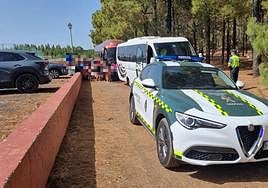 Desalojan a 100 niños de dos campamentos por el incendio de Tejeda