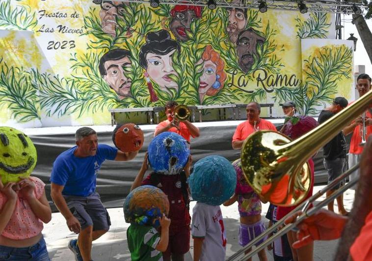 Agaete ya cuenta las horas para la fiesta de La Rama