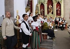 Una homilía con acento muy folclórico