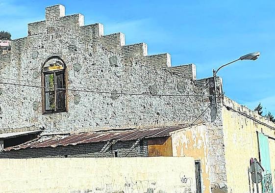 Vista del exterior de la nave de Siete Puentes.